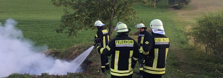 Flächenbrand durch altes Heu