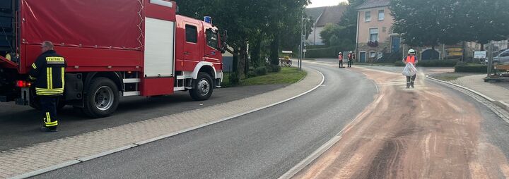Ölspur auf der Bundesstraße 314